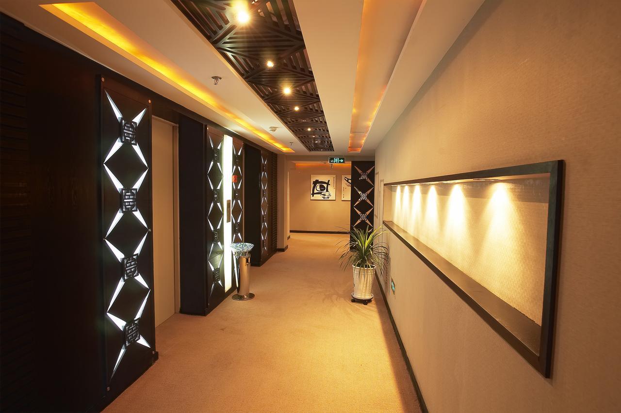 Hotel Xinjiang Yema International Clubhouse Urumqi Esterno foto