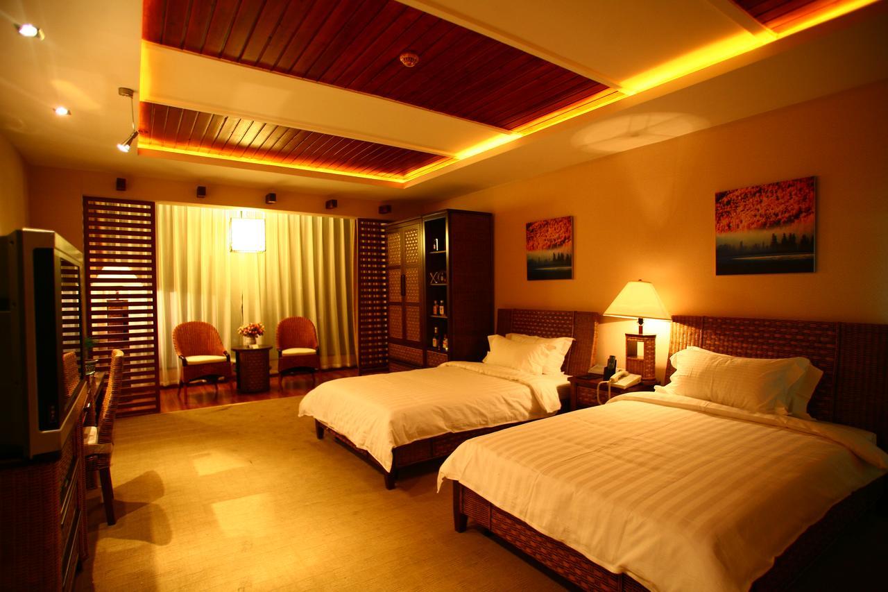 Hotel Xinjiang Yema International Clubhouse Urumqi Esterno foto
