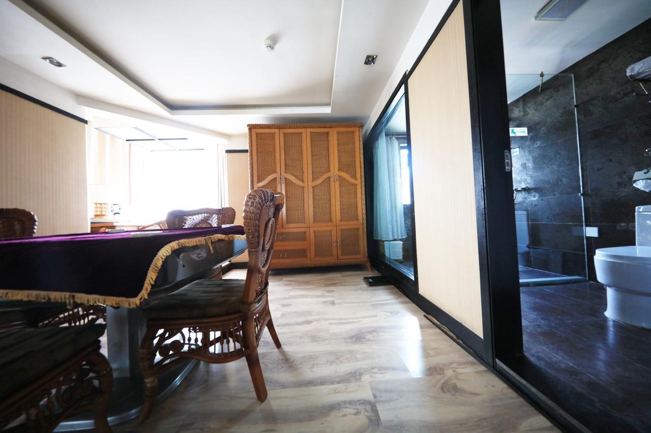 Hotel Xinjiang Yema International Clubhouse Urumqi Esterno foto