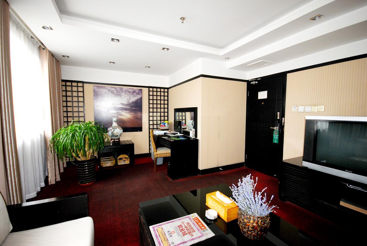 Hotel Xinjiang Yema International Clubhouse Urumqi Esterno foto